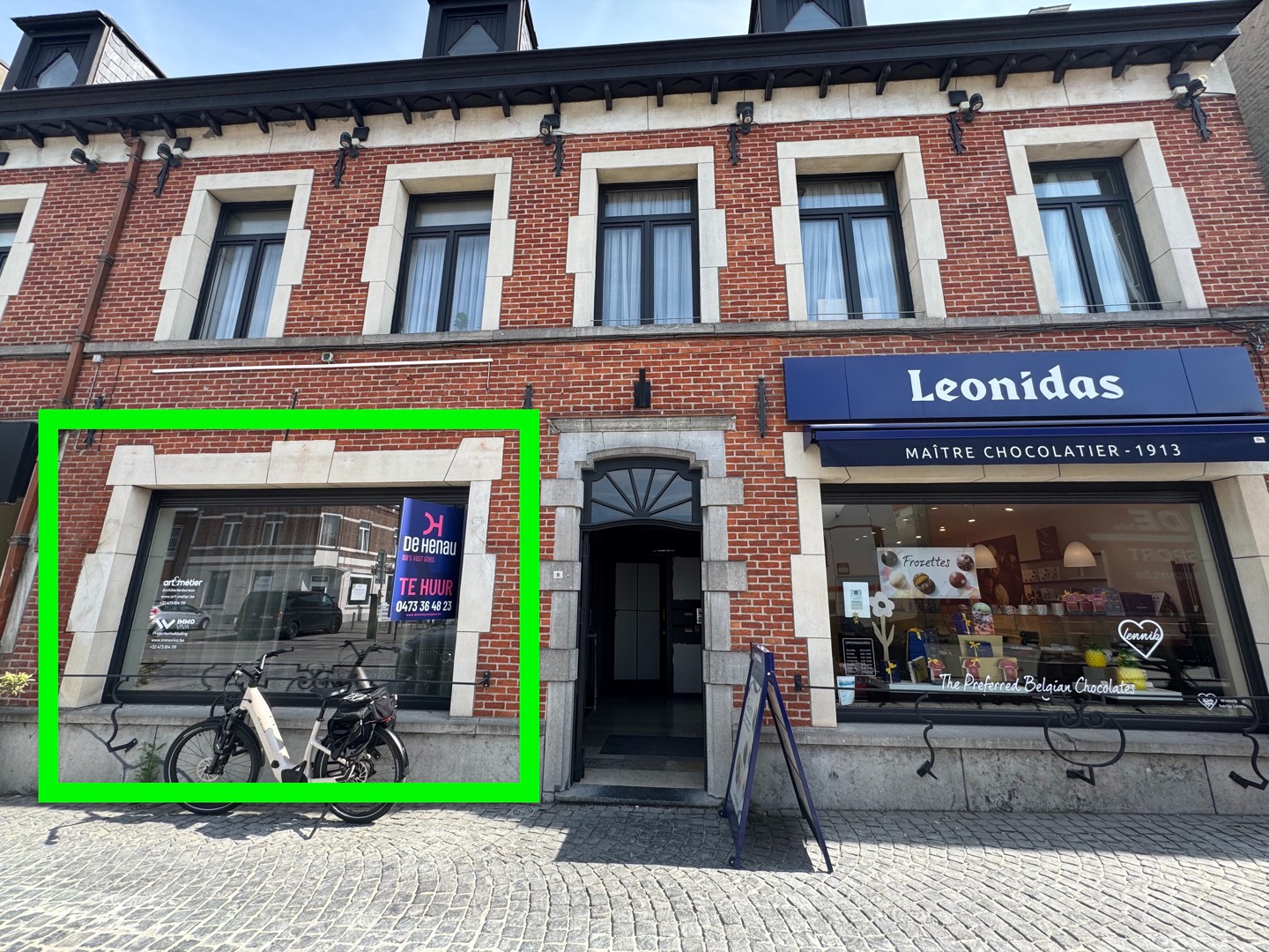 Commercial à louer à Lennik