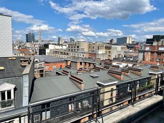 BRUXELLES, Centre ville à 2 pas de la Bourse, agréable appart 2ch disposant d'une superbe terrasse avec vue sur tout Bruxelles. L'appartement...