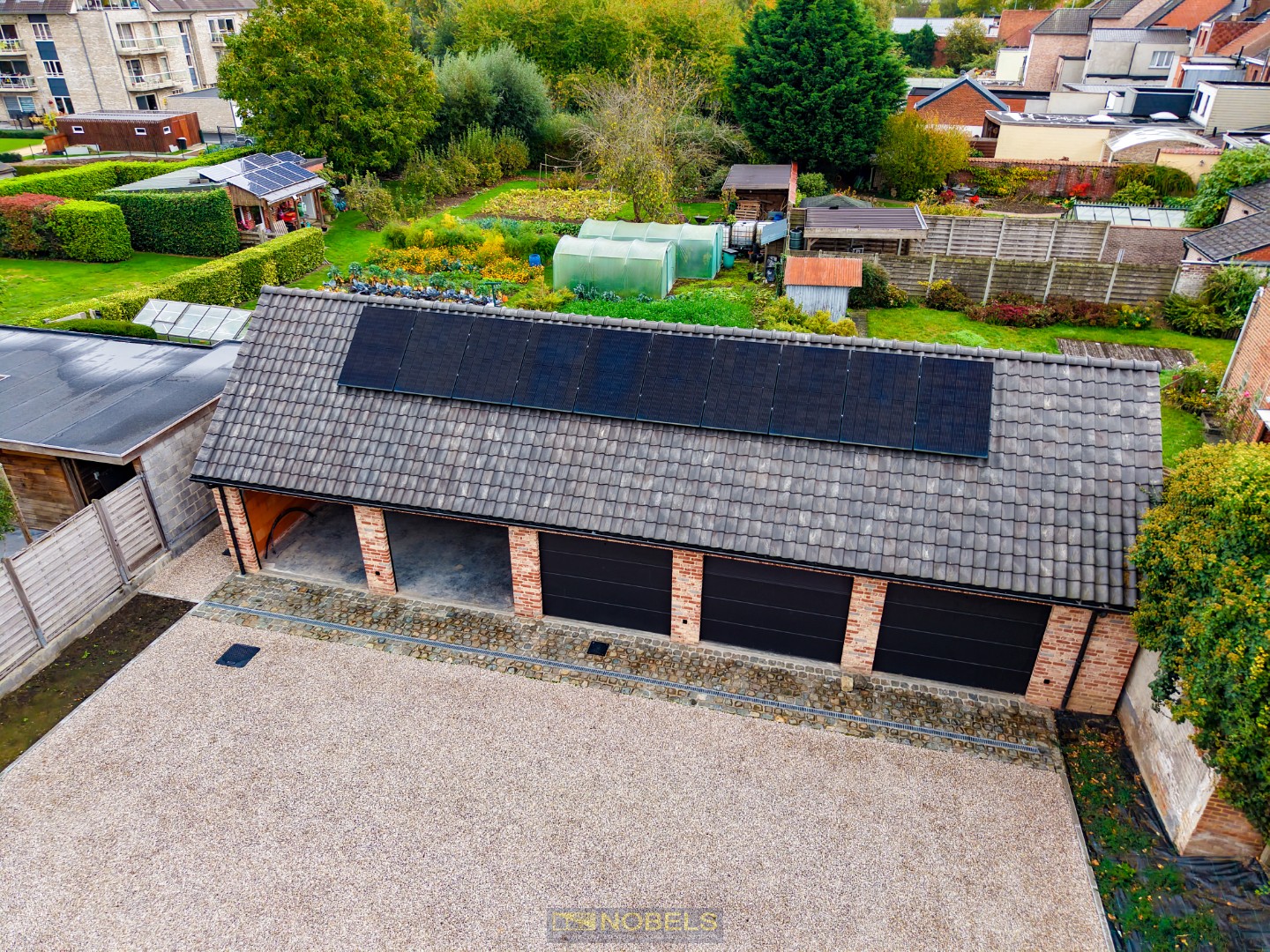 Te huur, karaktervolle woning met 2 slaapkamers en 2 garageboxen te Brakel - photo 3