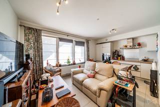 We are pleased to present this beautiful one-bedroom ground floor flat in excellent condition, located in Mont-Saint-Guibert, in a quiet,...