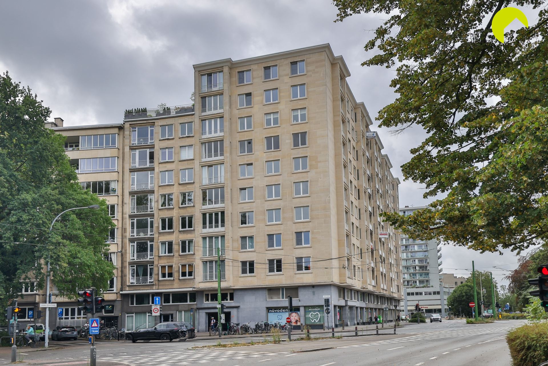 Stijlvol appartement (140m²) met allure, ruimte en potentieel op een toplocatie - foto 1