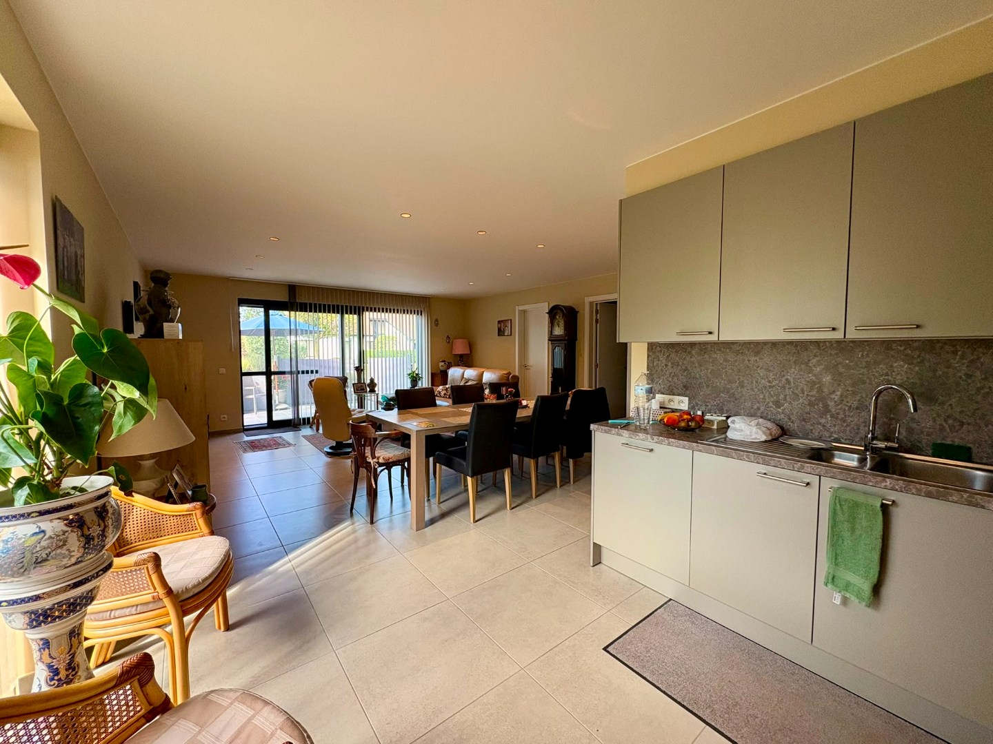 Schitterend nieuwbouwappartement in hartje Lievegem - foto 5