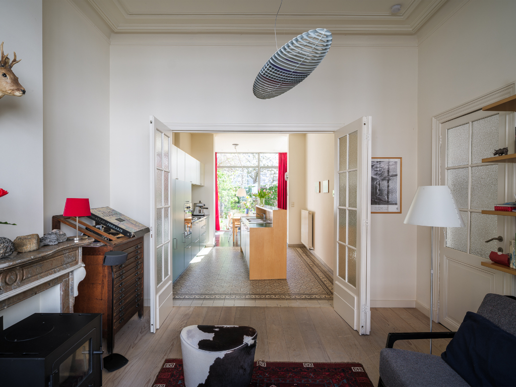 Karaktervolle architectenwoning met 3 slaapkamers en een uitzonderlijke tuin in Ledeberg. - photo 2