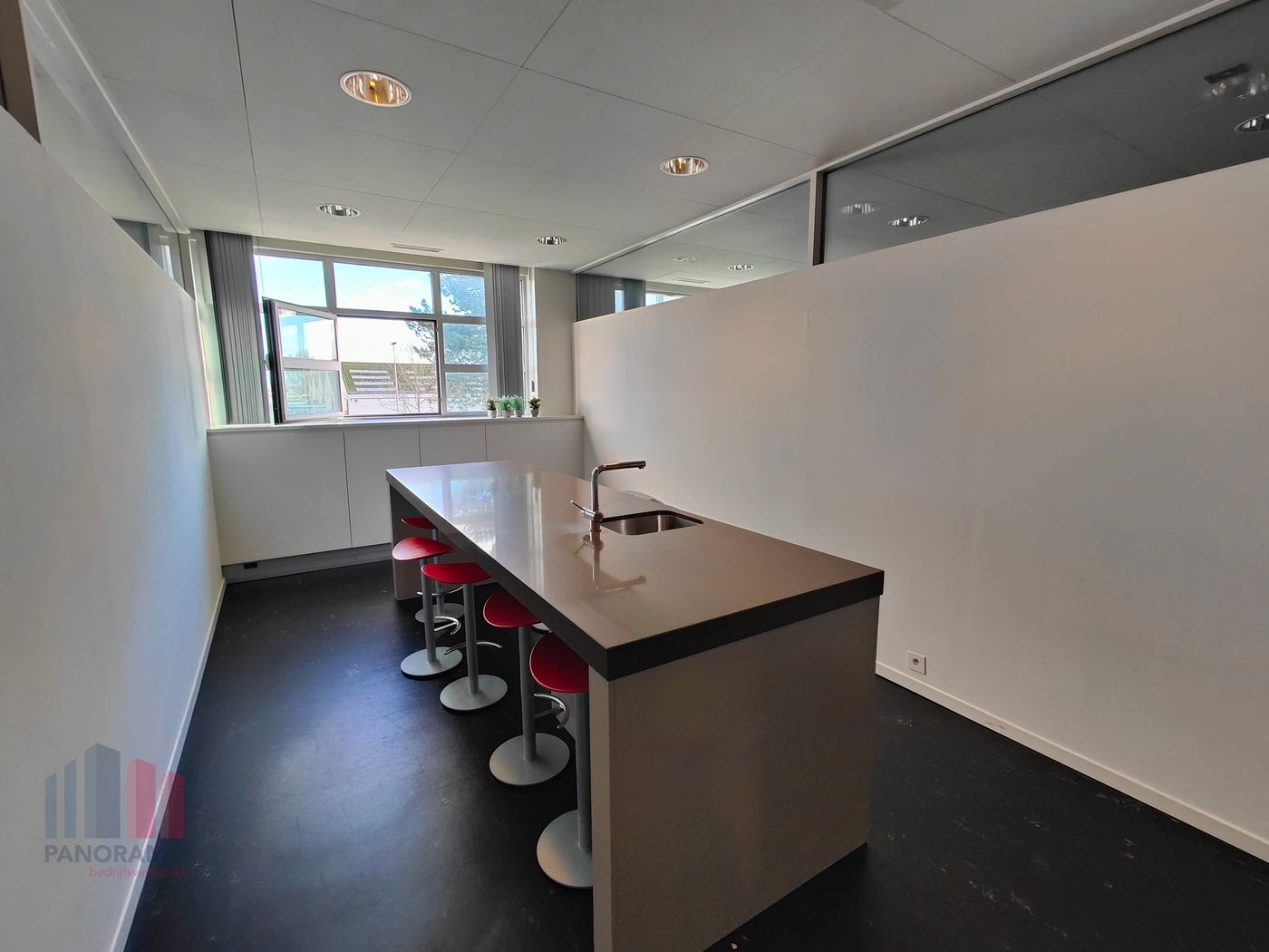 64 m² instapklare kantoren langs Pathoekeweg - foto 5