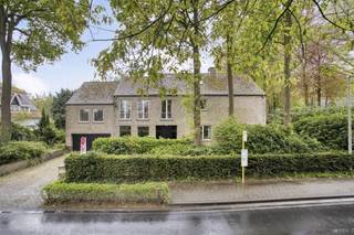 In het jaar 1982 werd dit verrassend ruim, vrijstaand huis op de hoek van de Brieversweg / Puienbroeklaan op een zuid georiënteerd perceel van...