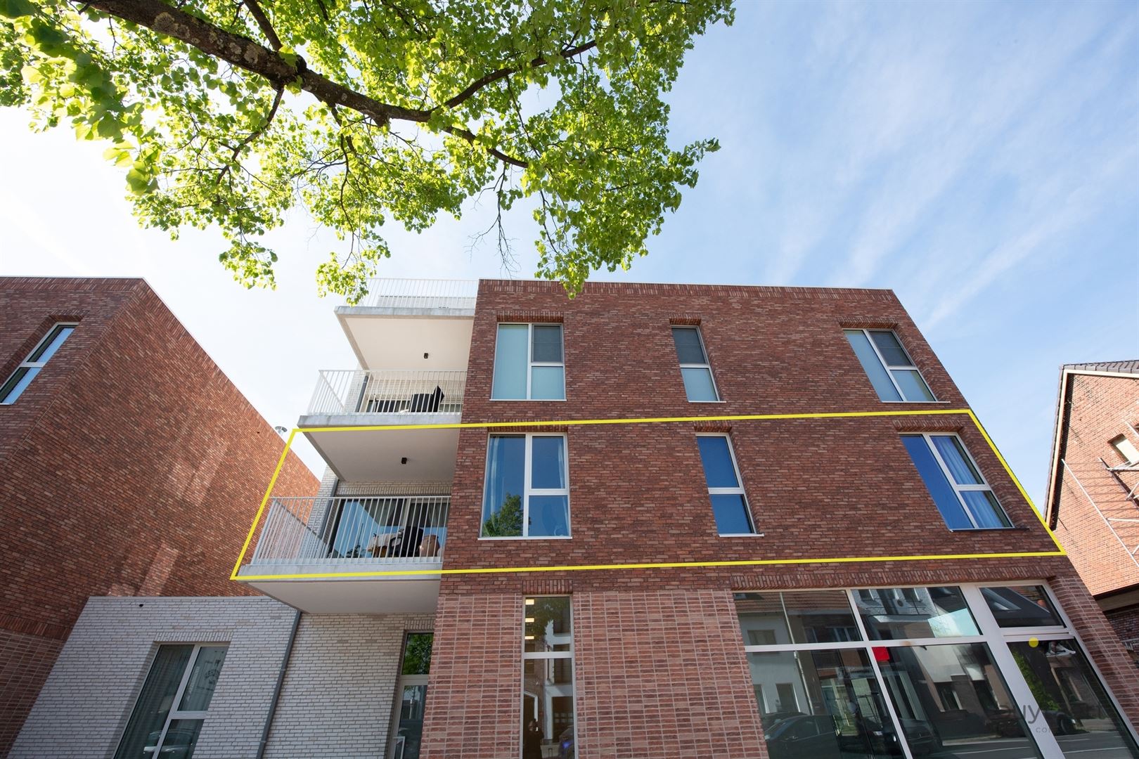 Recent 3 slaapkamer appartement met gezellig terras te Sint Antonius. - foto 5