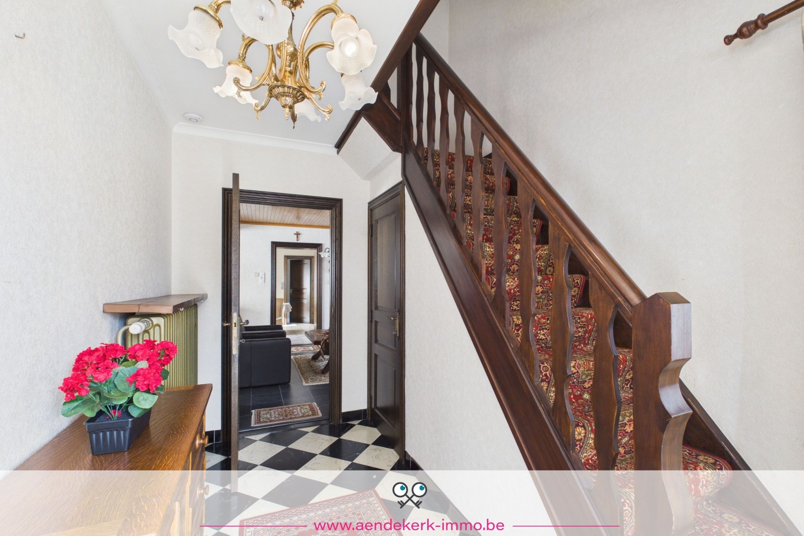 Vrijstaande woning met 4 slaapkamers en garage, zonder renovatieplicht - foto 2