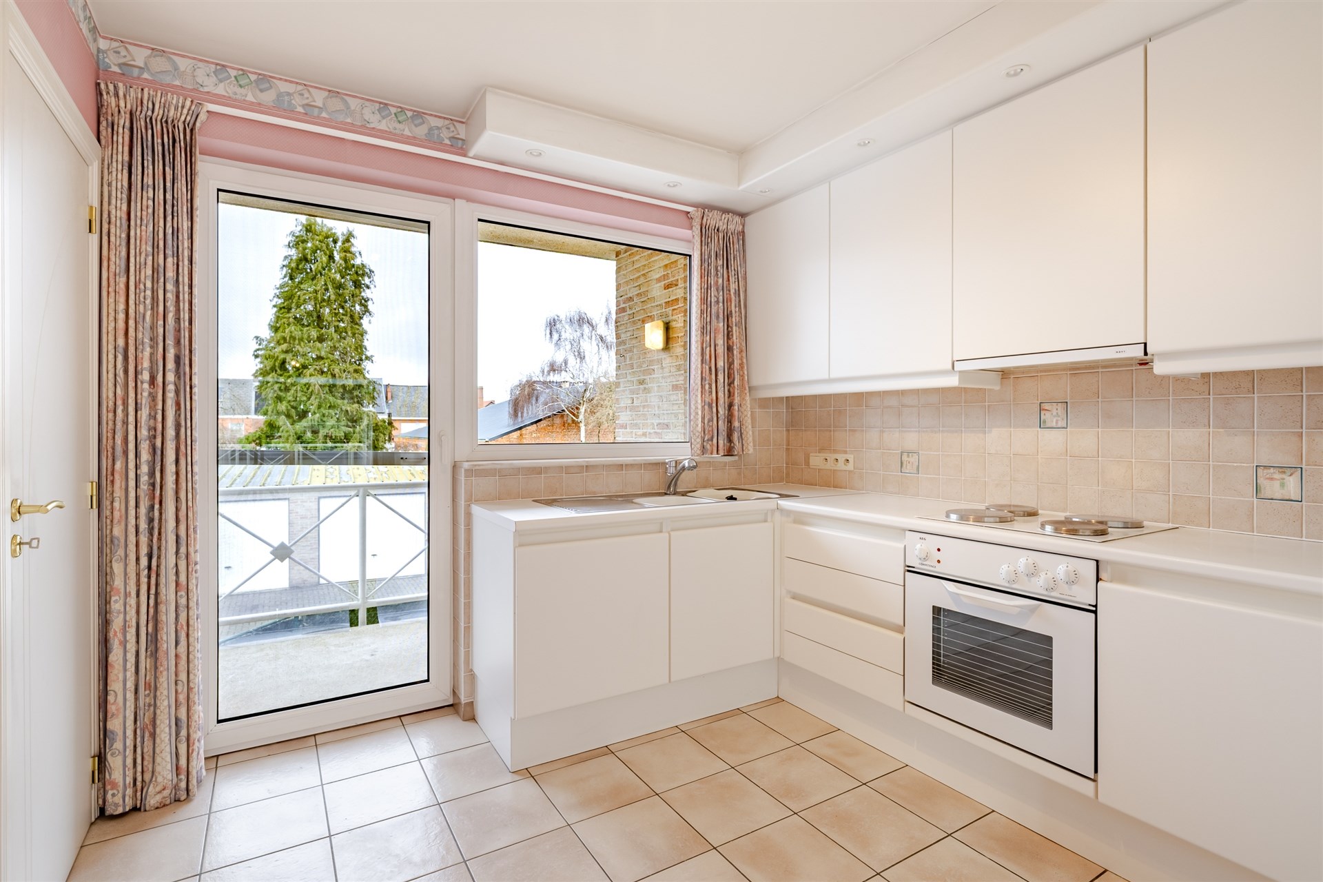 Ruim app met 2 slks, dubbel terras en garage - foto 5