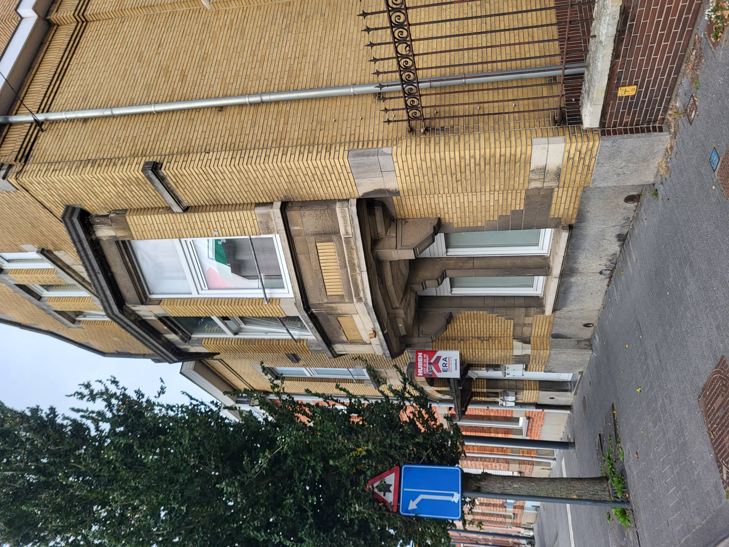 Gelijkvloers appartement nabij stadsrand Ieper - foto 1