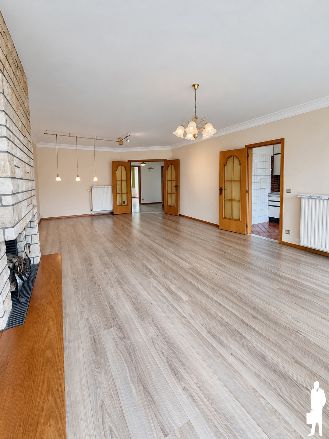Drie slaapkamer appartement met garage - foto 4