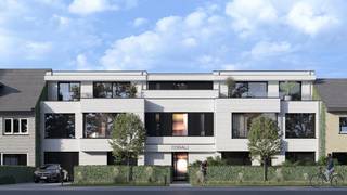 <p>‘Corali’, een exclusief en hedendaags nieuwbouwproject in het hart van Schilde. Dit kleinschalige nieuwbouwproject omvat 9 stijlvol afgewerkte appartementen, elk ontworpen met oog voor detail en een moderne architecturale uitstraling.<br /><br />APPARTEMENT 1STE VERDIEPING MIDDEN.<br />70 m² bestaande uit inkomhal, leefruimte met open keuken. Terras 12 m². <br />1 Slaapkamer, 1 badkamer, apart toilet en berging.<br /><br />Verplicht bij aan te kopen van 1 of meerdere ondergrondse autostaanplaatsen en kelderberging.<br /><br />BUDGETTEN<br />Keukens: € 17.500, - <br />Sanitair: € 5.700,- <br /><br />LEVERANCIERS<br />Sanitair: Desco<br />Keukens: Augustijns keukens<br />Tegels: RG tegel<br /><br />BIJZONDERHEDEN<br />Lift, schrijnwerk 'Reynaers' aluminium, videofoon, individuele vloerverwarming via warmtepomp, ventilatietype “D”, zonnepanelen.<br /><br /><br />POSITIEVE ASPECTEN<br />Energielabel “A”<br />Zéér veel lichtinval<br />Ruime afwerkingsbudgetten voorzien<br />Gelegen in het centrum van Schilde<br />Grondaandeel en constructie mogelijk aan 6% BTW<br />Betaling slechts bij oplevering (geen Wet Breyne)!<br /><br />TOTAAL PRIJS 6% BTW<br />€ 311.350<br />+ € 18.681 BTW 6%<br />__________<br />€ 330.031 *<br /><br />OF<br /><br />TOTAAL PRIJS 21% BTW<br />€ 311.350<br />+ € 65.384 BTW 21%<br />__________<br />€ 376.734 *<br /><br />* Prijzen exclusief notariskosten en aansluitingskosten nutsvoorzieningen.<br />* Prijzen exclusief aandeel in de kosten voor de basisakte: Deze bedragen € 850 incl. BTW per appartement.<br /><br /><br /></p>
<p><strong> </strong></p>