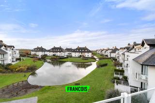 Dit goed ingedeelde appartement op de tweede verdieping met terras met de allerbeste oriëntatie biedt een comfortabele woonervaring in een rustige...