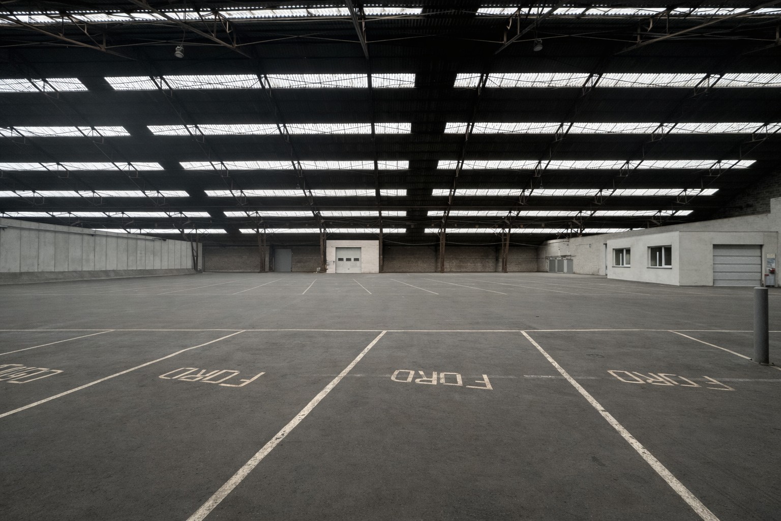 Ruim magazijn van 3.950 m² te huur in Gent – volledig of gedeeltelijk - foto 4