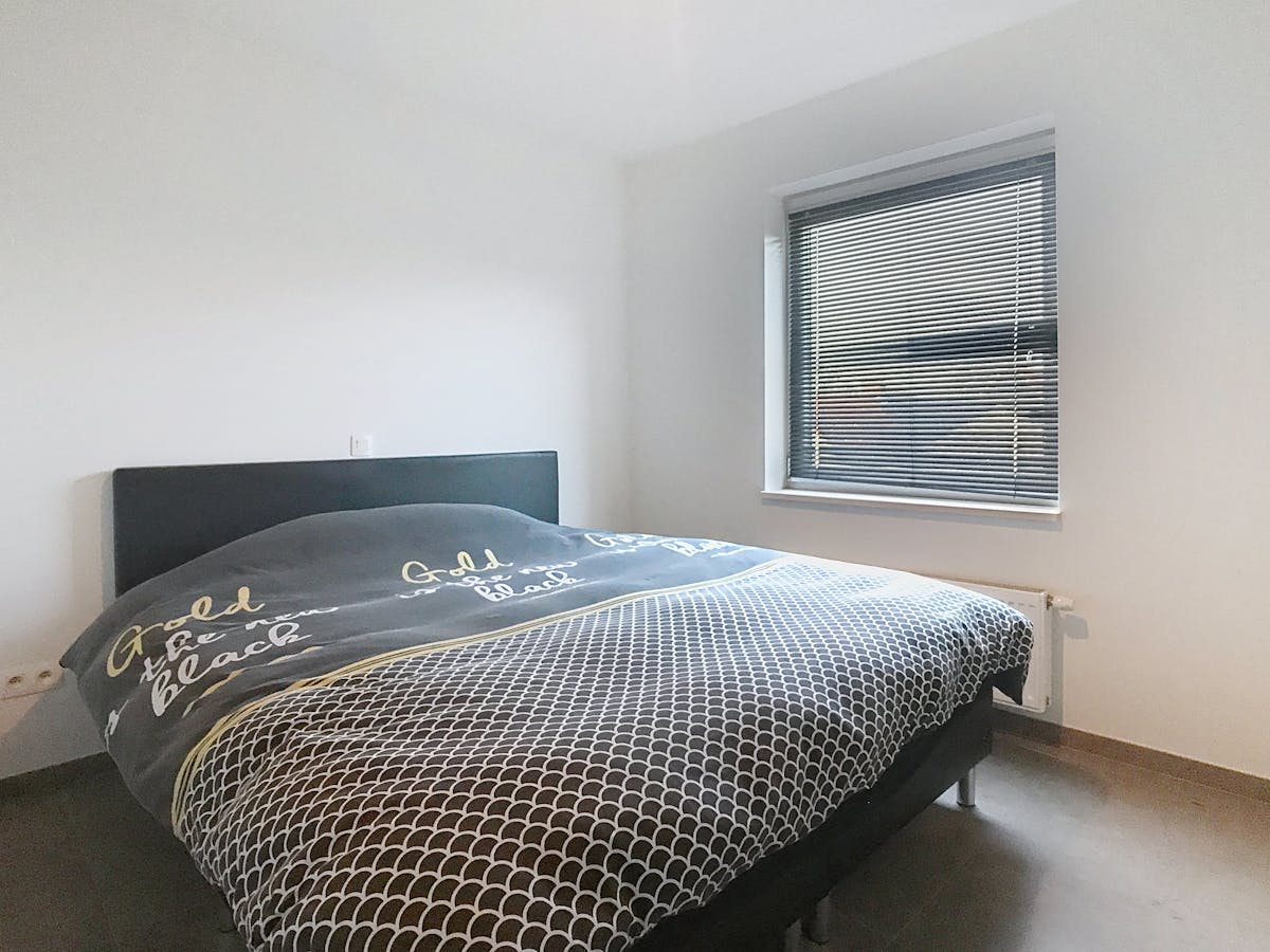 Appartement met 2 slaapkamers en terras te Izegem. - foto 5