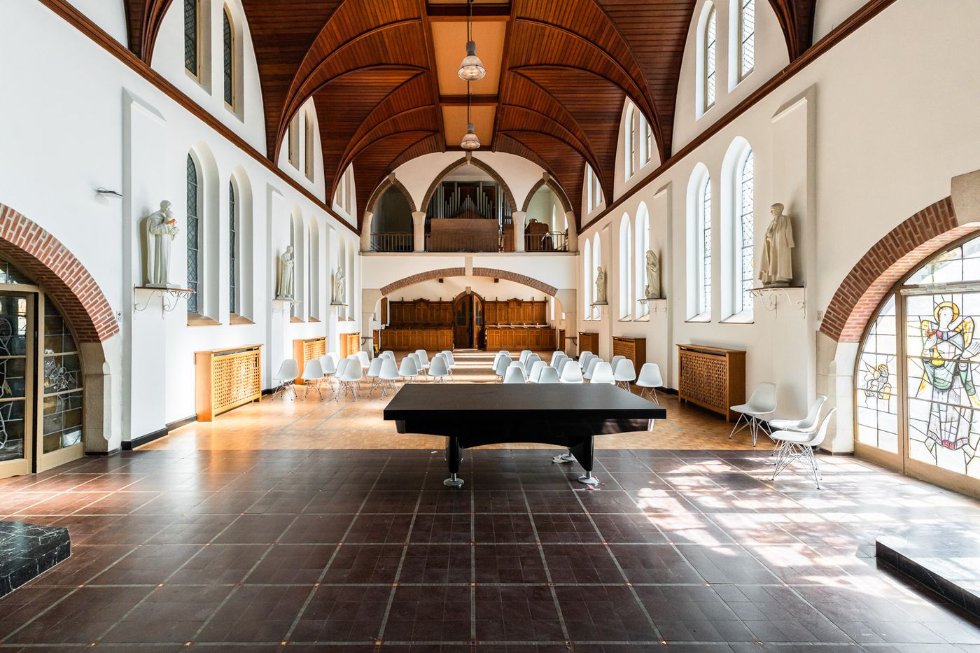 Multifunctionele ruimtes van 2.000 m² nabij R0 en E40 te Dilbeek - foto 4