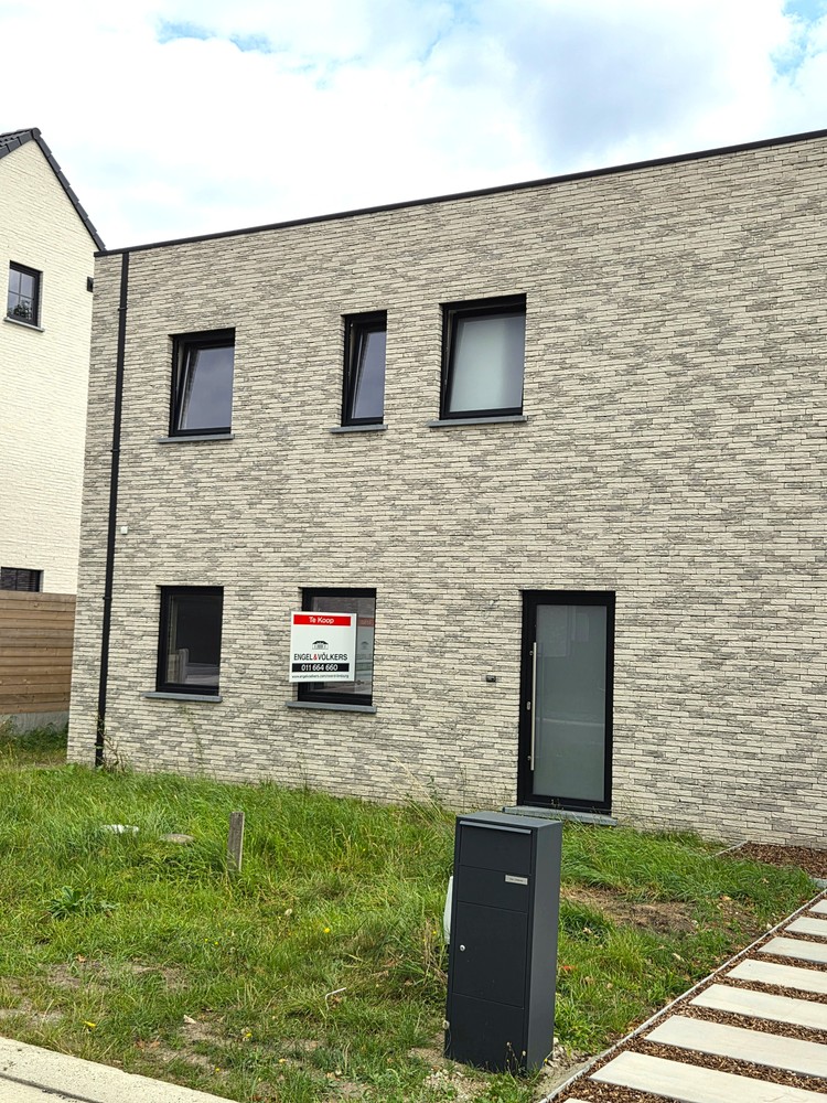 Ruime energieneutrale woning nabij centrum Leopoldsburg - foto 2