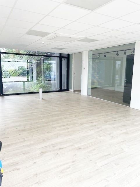 Commercial for rent in Ternat - photo 3