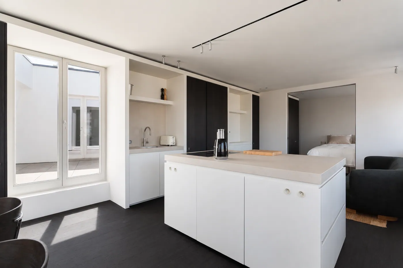 Stylishly renovated 1-bedroom apartment with terrace at 't Zuid - photo 4