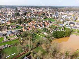 Welkom in het hart van de Kempen! Deze woning is gelegen in een aangename en rustige woonomgeving die bekendstaat om haar groene karakter...