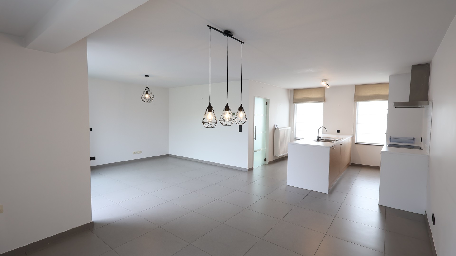 Verzorgde tussenwoning met drie slaapkamers en garage - foto 5
