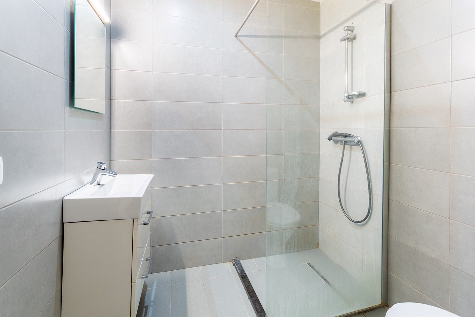 Winkelpand (ingericht als appartement) op strategische locatie - foto 4