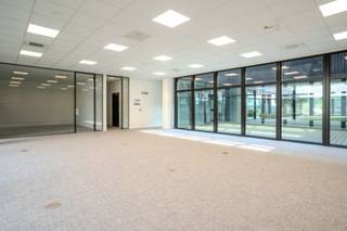 Modern kantoor van 633m² te huur in Keetberg Business Center in Melsele...