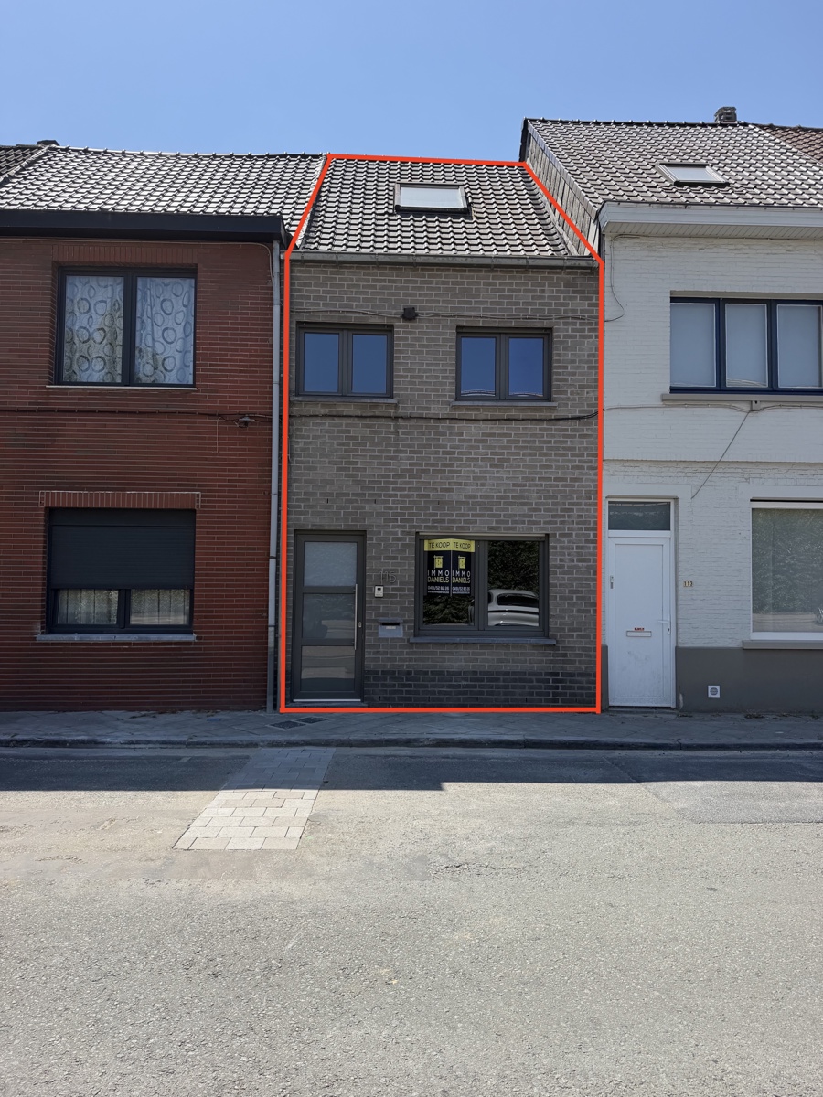 Instapklare starterswoning met 3 slks. centrum Lokeren - foto 2