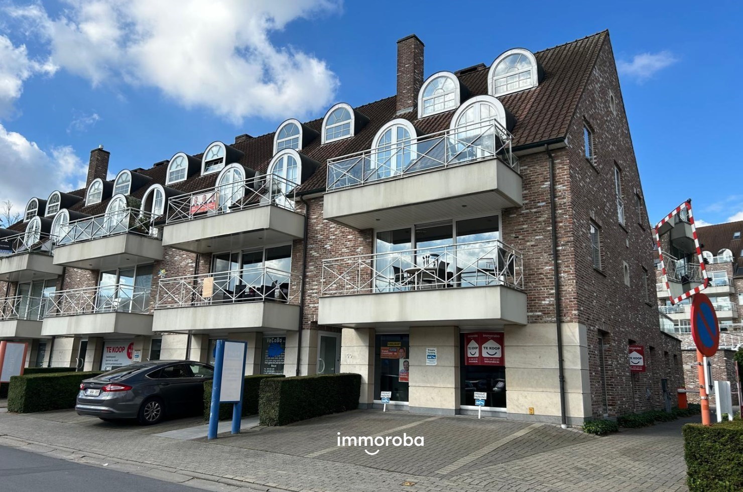 Commerciële kantoor- of winkelruimte TE KOOP centrum Waregem. - foto 2