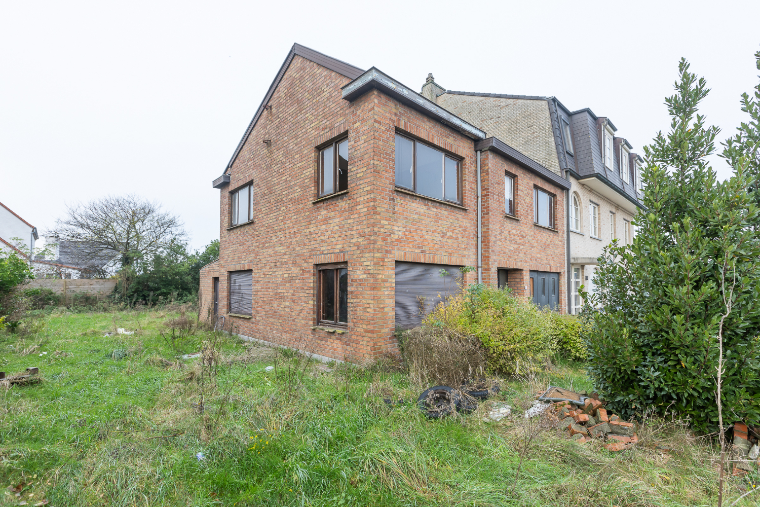 Te renoveren woning op uitstekende locatie - foto 4