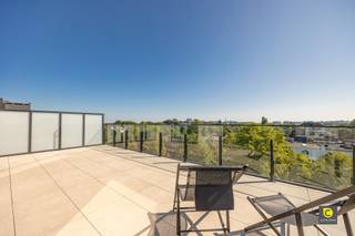 Luxueus en hoogwaardig nieuwbouw appartement met ruim terrasGelegen op een bevoorrechte locatie met in korte nabijheid verschillende groene parken (...