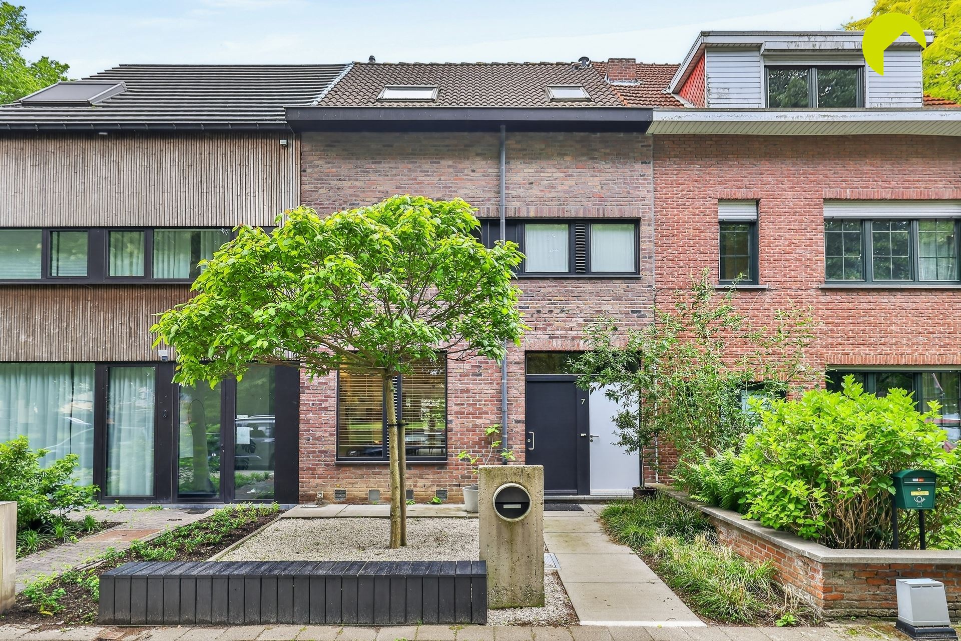 Maison - photo 1