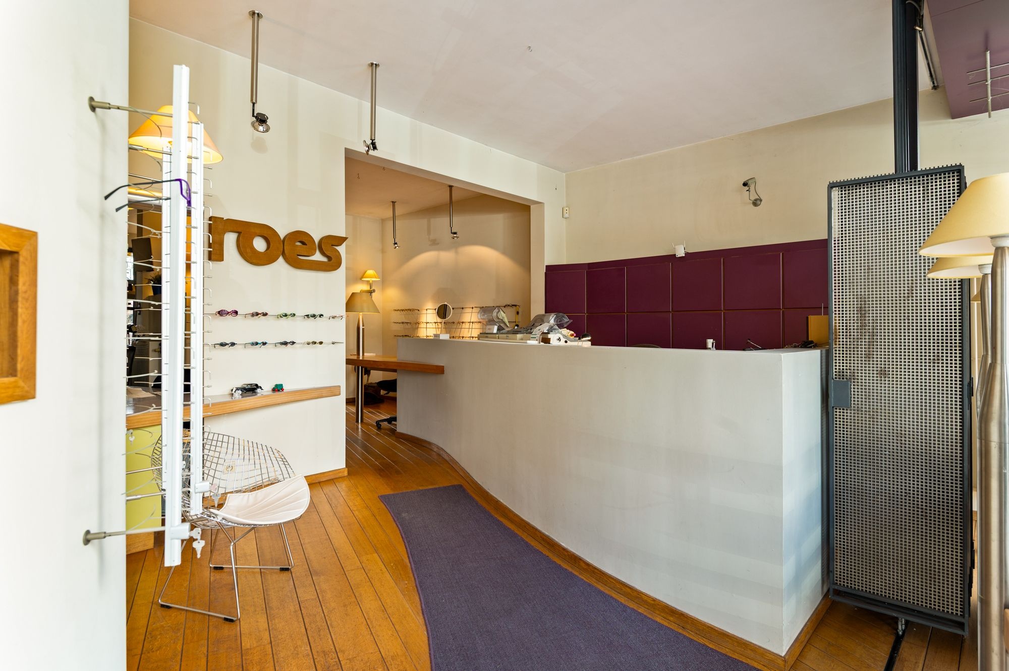 Handelshuis met tal van mogelijkheden op commerciële ligging in Ekeren! - foto 5