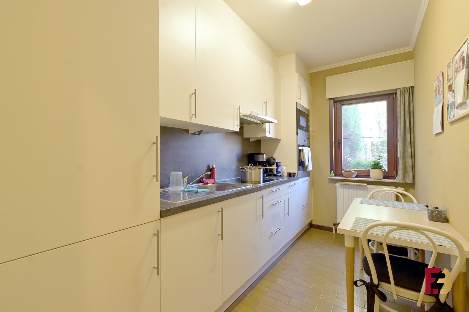Comfortabel gelijkvloers appartement met privatieve tuin en garage op een rustige toplocatie in Gent - foto 5