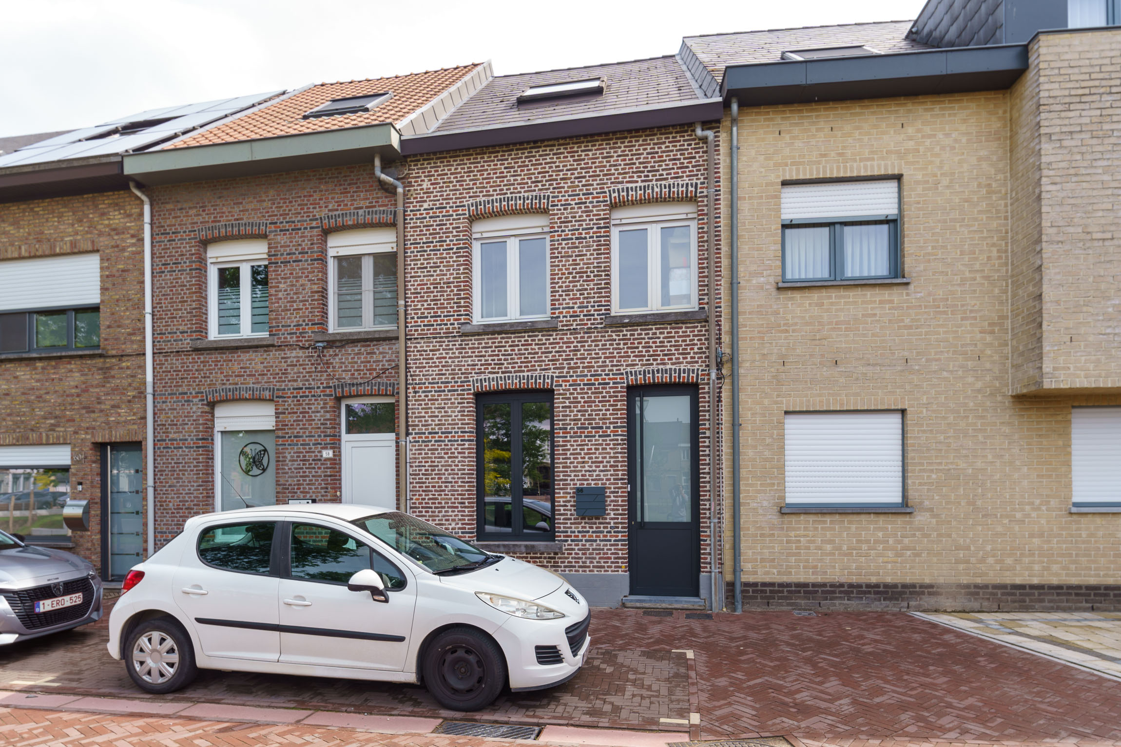 Prachtig gelegen stadswoning met ruime tuin in Rumst - foto 1
