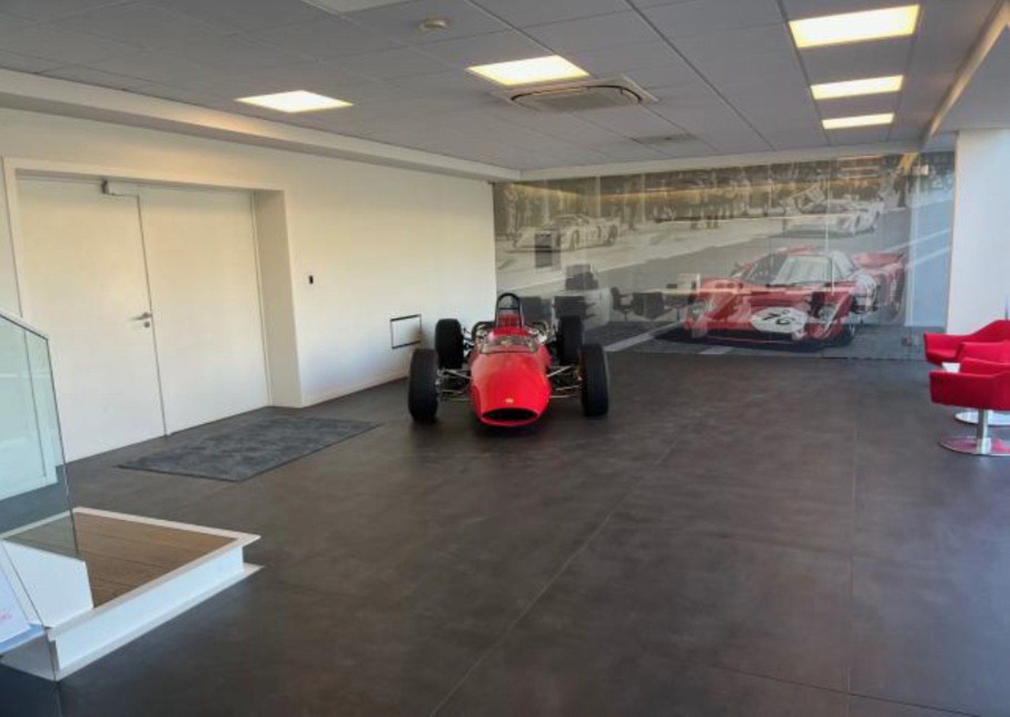 Magazijn 8.037m² met kantoor langs de E17 te huur - foto 4