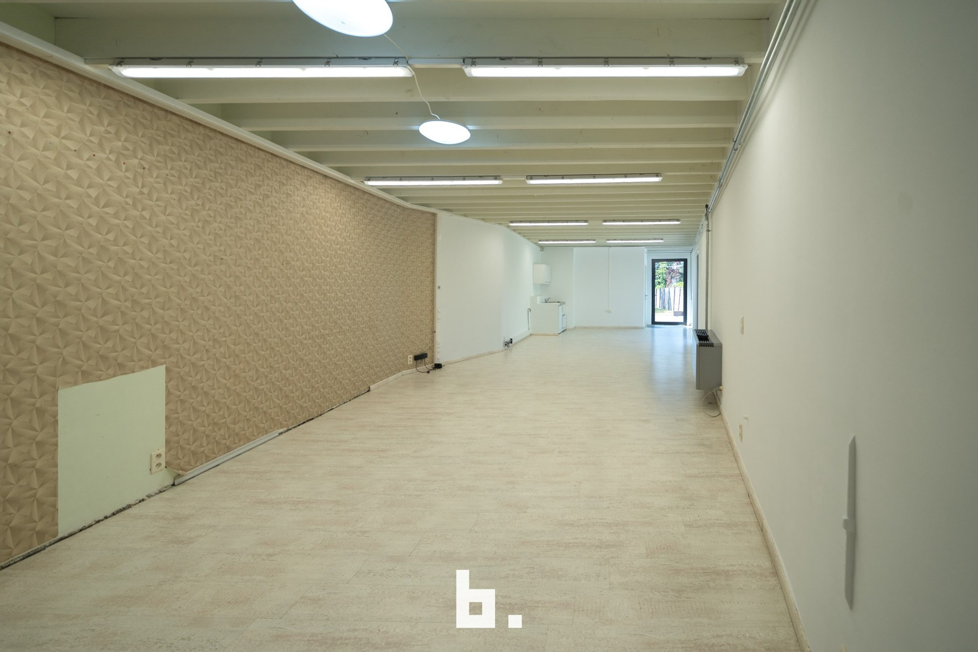 Unieke kans! Investeringsvastgoed in de dorpskern te Sijsele (Damme) - foto 5