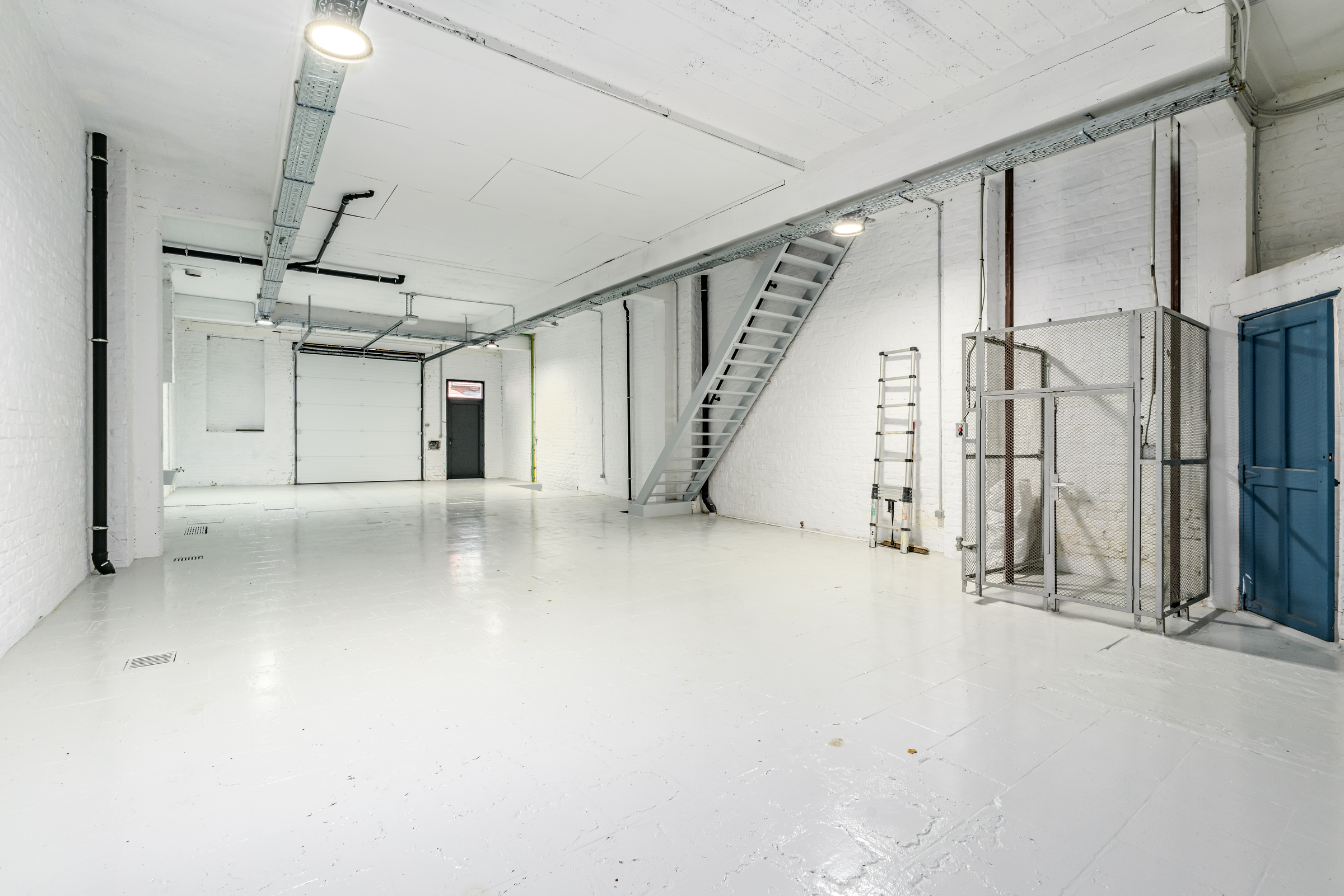 Gerenoveerde woning met ruime garage/hangar in Vilvoorde - foto 4