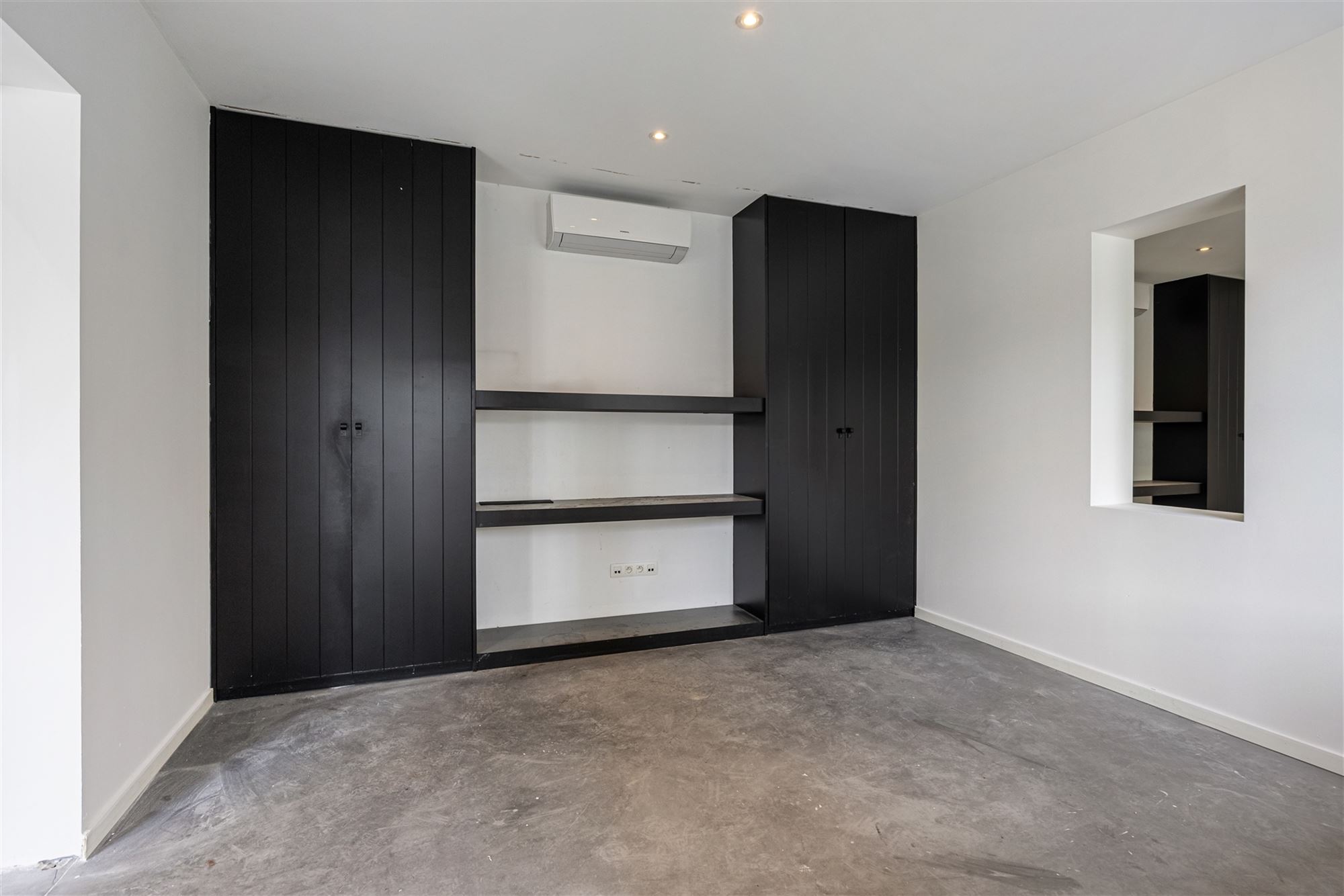 Commercial - photo 5