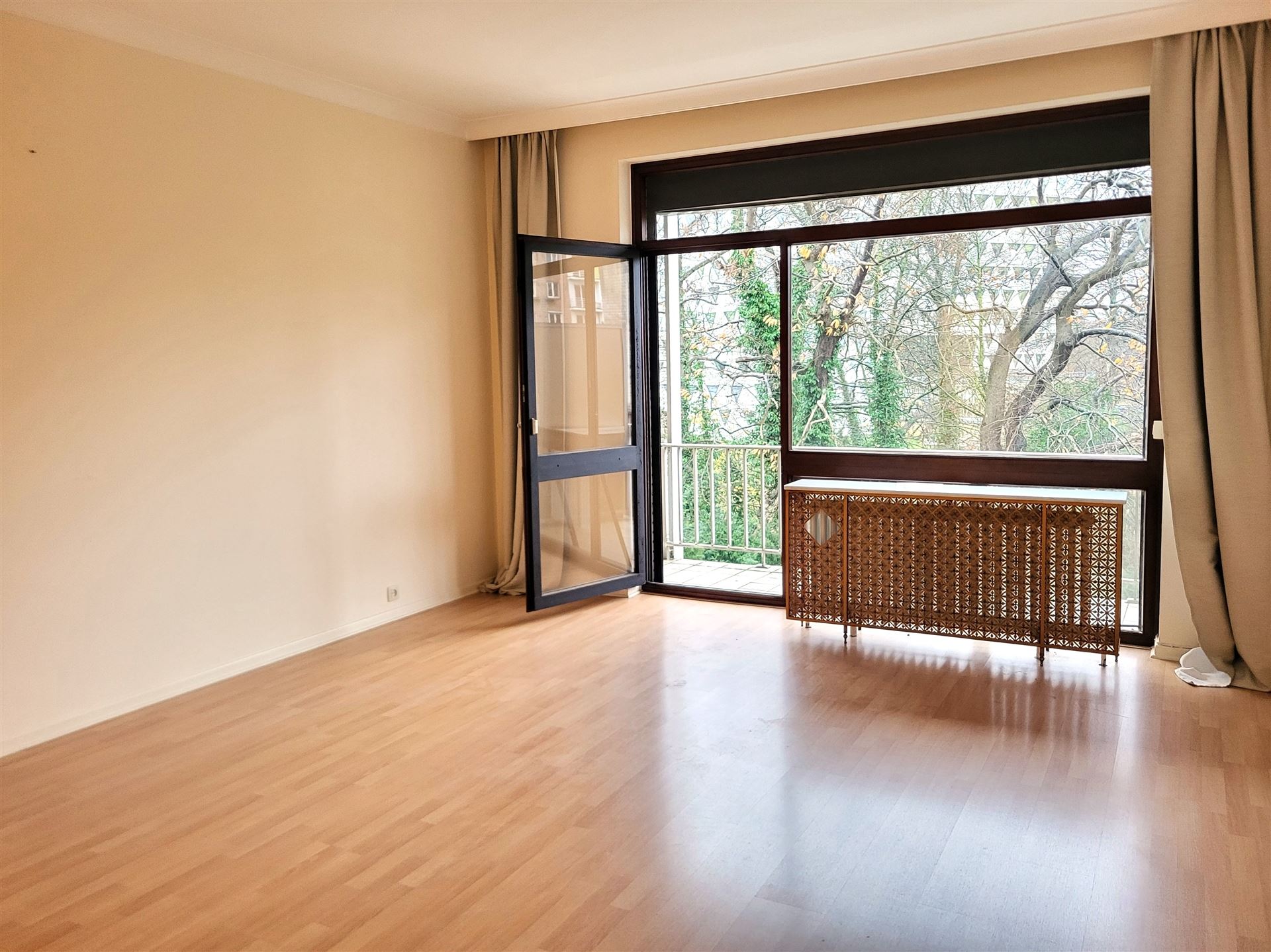 Op te frissen appartement in voormalig seigneurie - foto 2