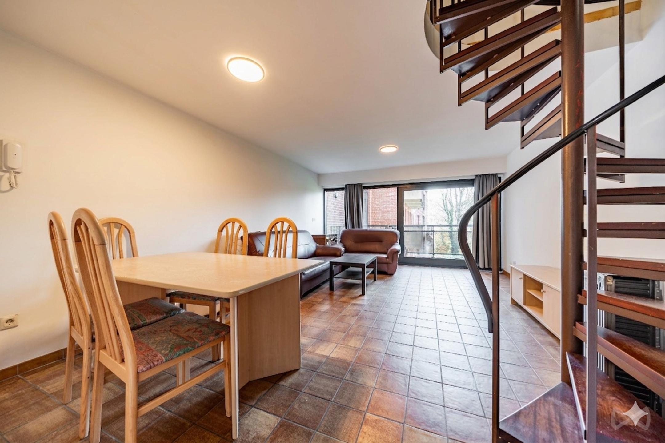 Appartement à vendre à Mons avec 4 chambres - photo 2