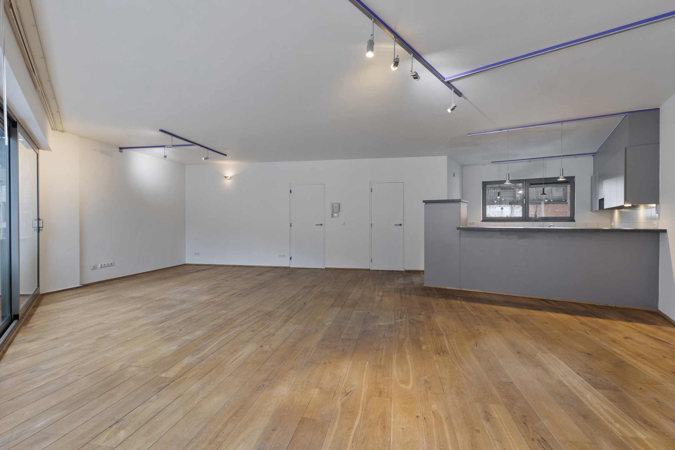 Appartement à louer à Anvers avec 2 chambres - photo 3