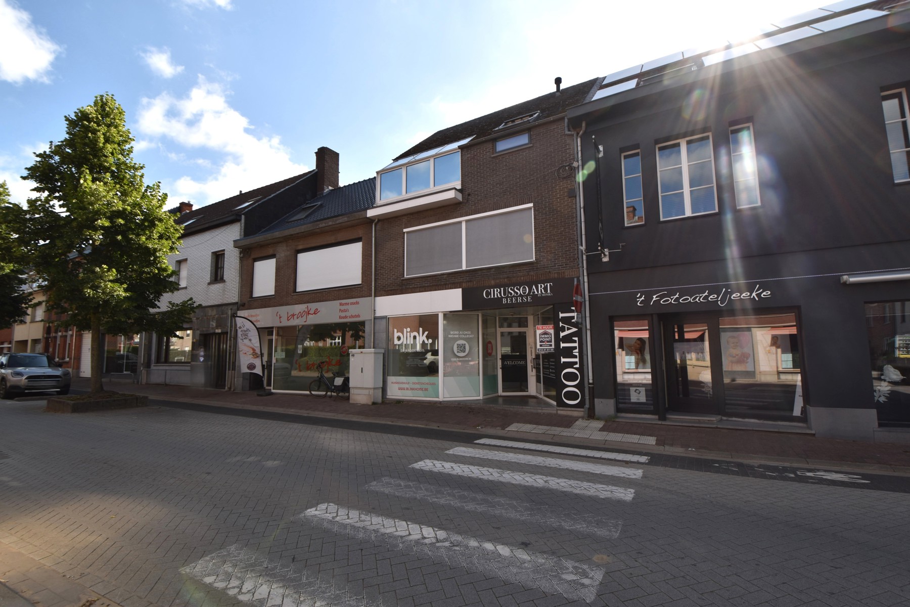 Gelijkvloers, commercieel pand van 189m² met tuin van 230m² - foto 1