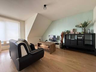 Op zoek naar een aangenaam en energiezuinig appartement op een centrale locatie? Dit praktisch ingedeelde appartement met twee slaapkamers is...