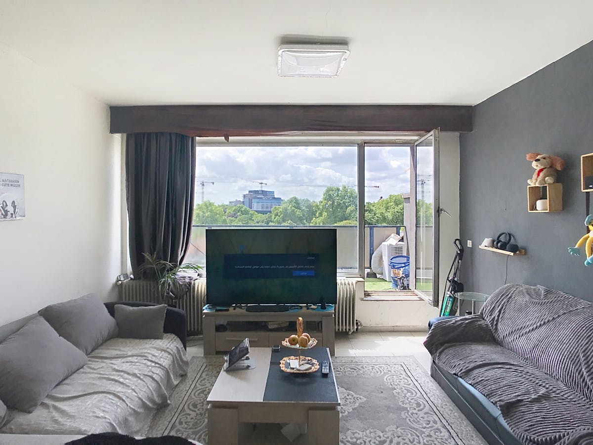 To be refreshed, bright studio approx. 41m² for sale in Antwerp - photo 3
