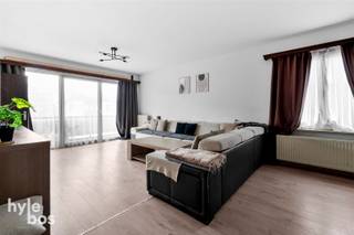 Deze opbrengsteigendom is gelegen op een gunstige en aantrekkelijke locatie in de nabijheid van winkels, scholen en het station en combineert...