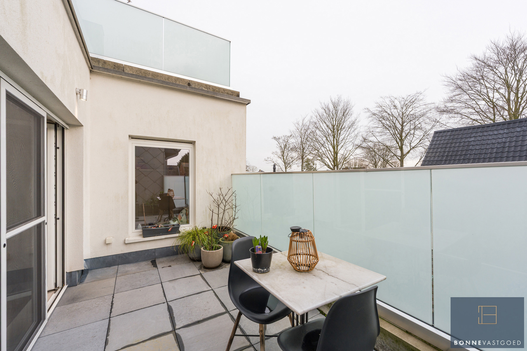 Ruim appartement met 3 slaapkamer, terrassen en garagebox  - foto 4