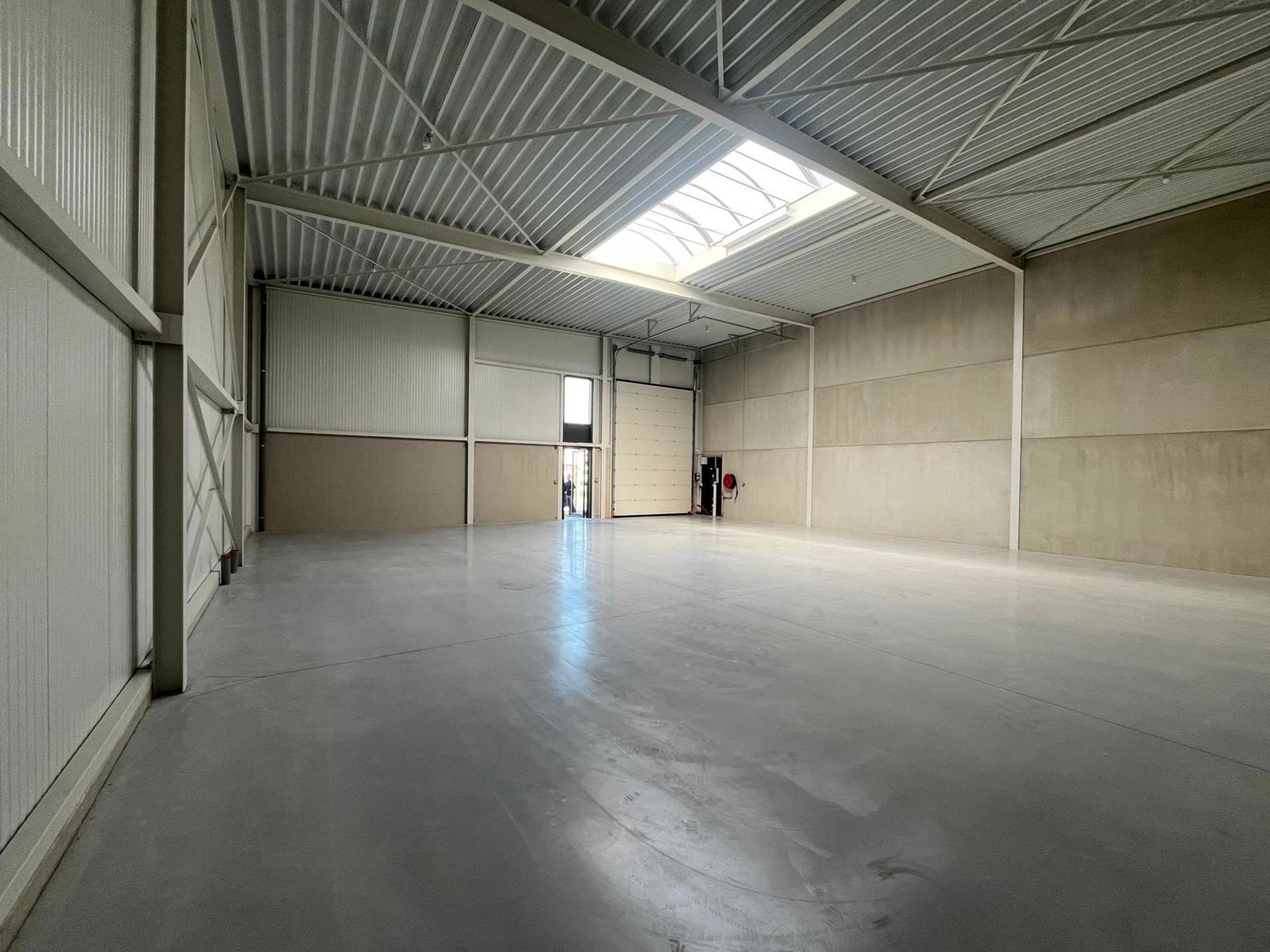 Magazijn 288m² te Bornem - foto 3