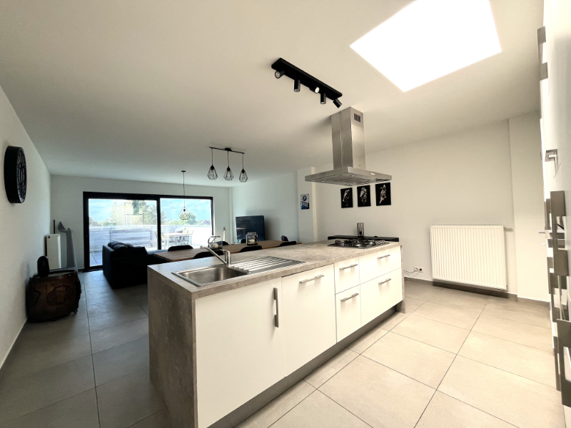 2 slaapkamer app met ruim terras en carport - foto 4