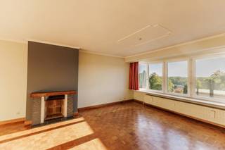 Bright apartment with breathtaking viewsLocated on the 6th floor, this apartment offers stunning views of the city park and the center of...