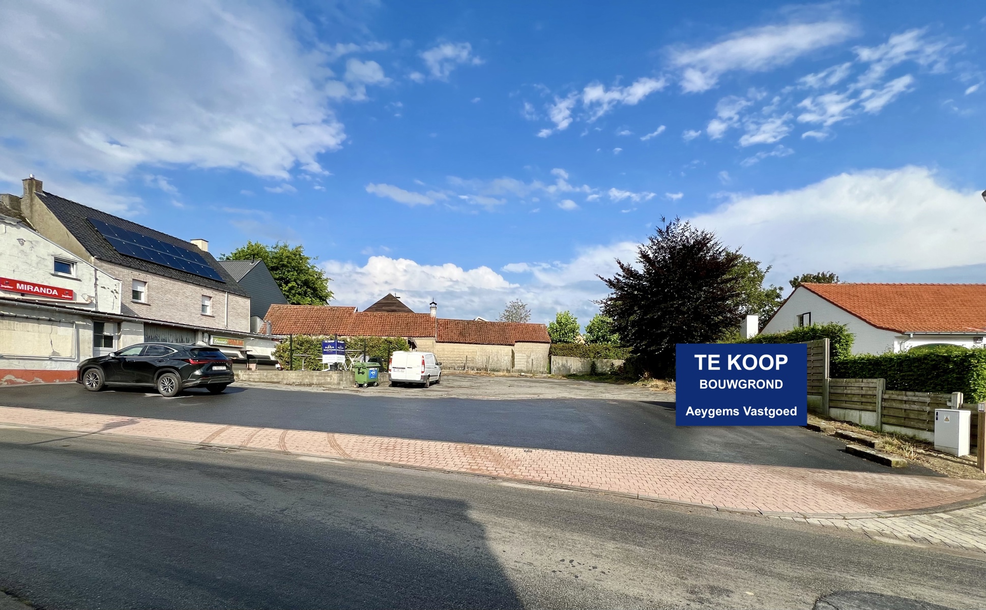 Centraal gelegen bouwgrond voor open bebouwing - foto 2